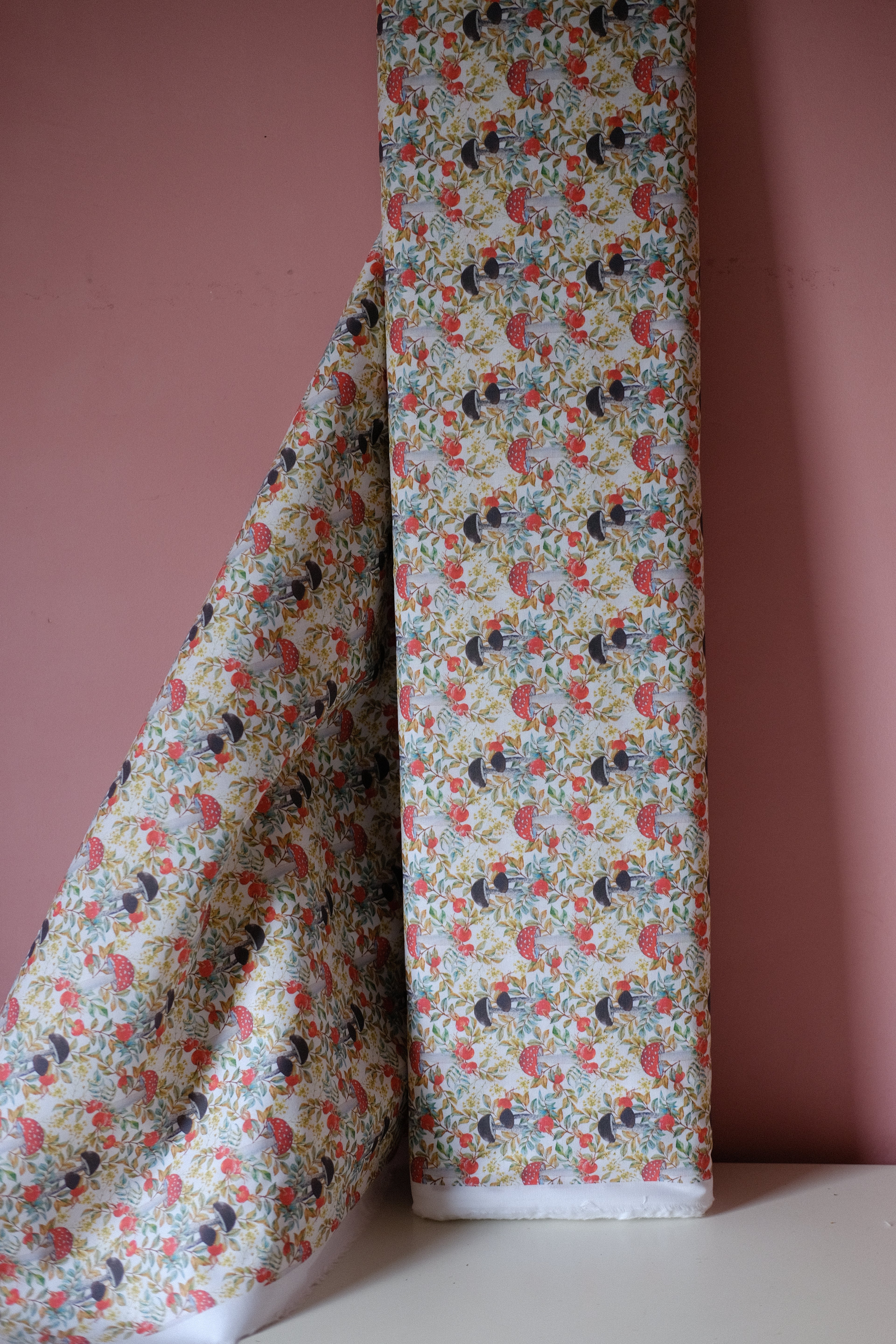 Studio Sale: Mushrooms 100% Cotton (per meter)
