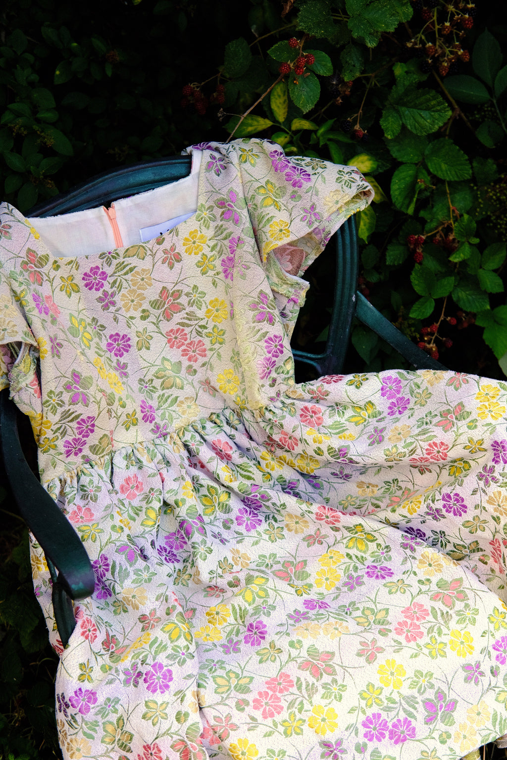 Sweet Briar, Size 16