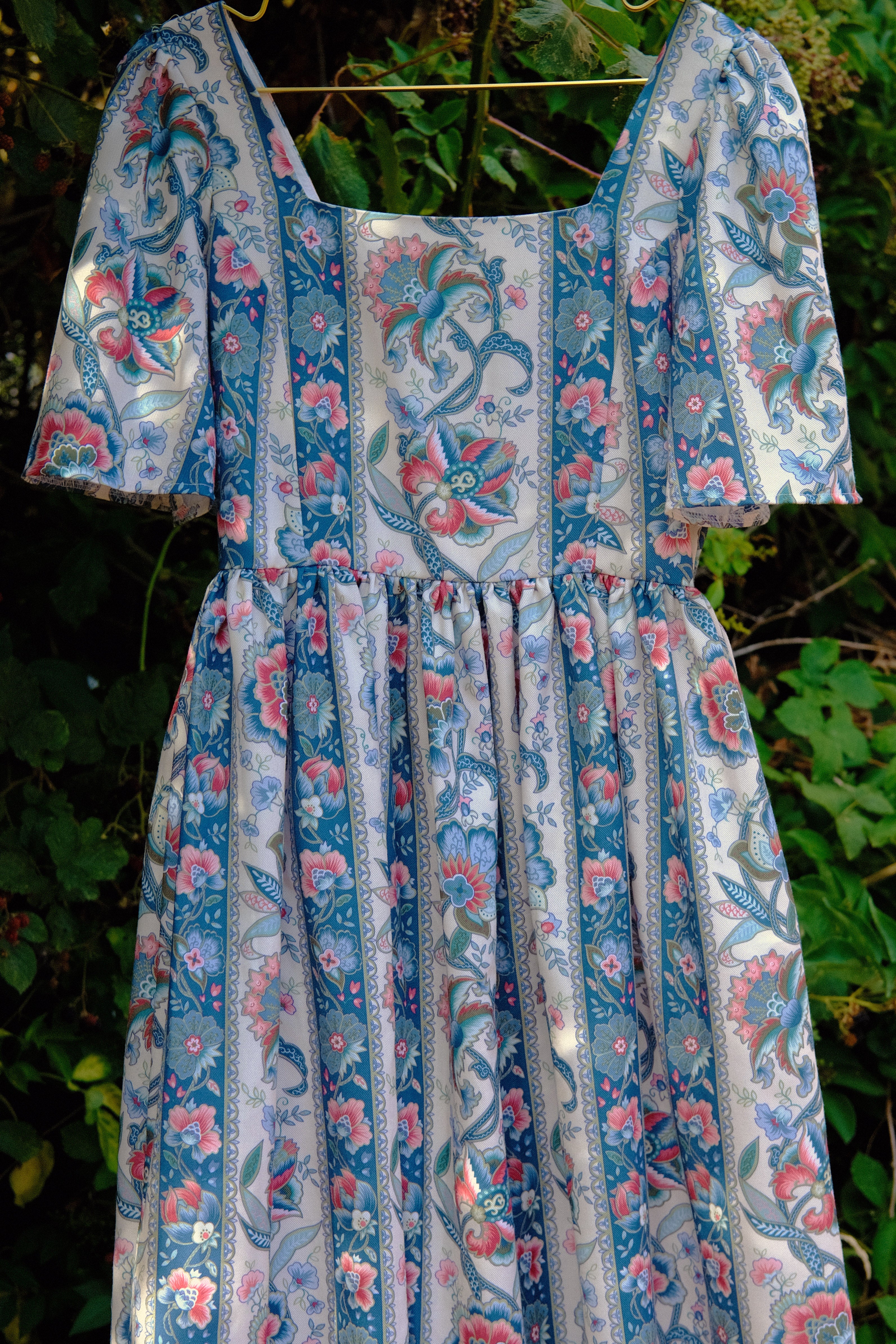 Indigo Bloom, Size 12