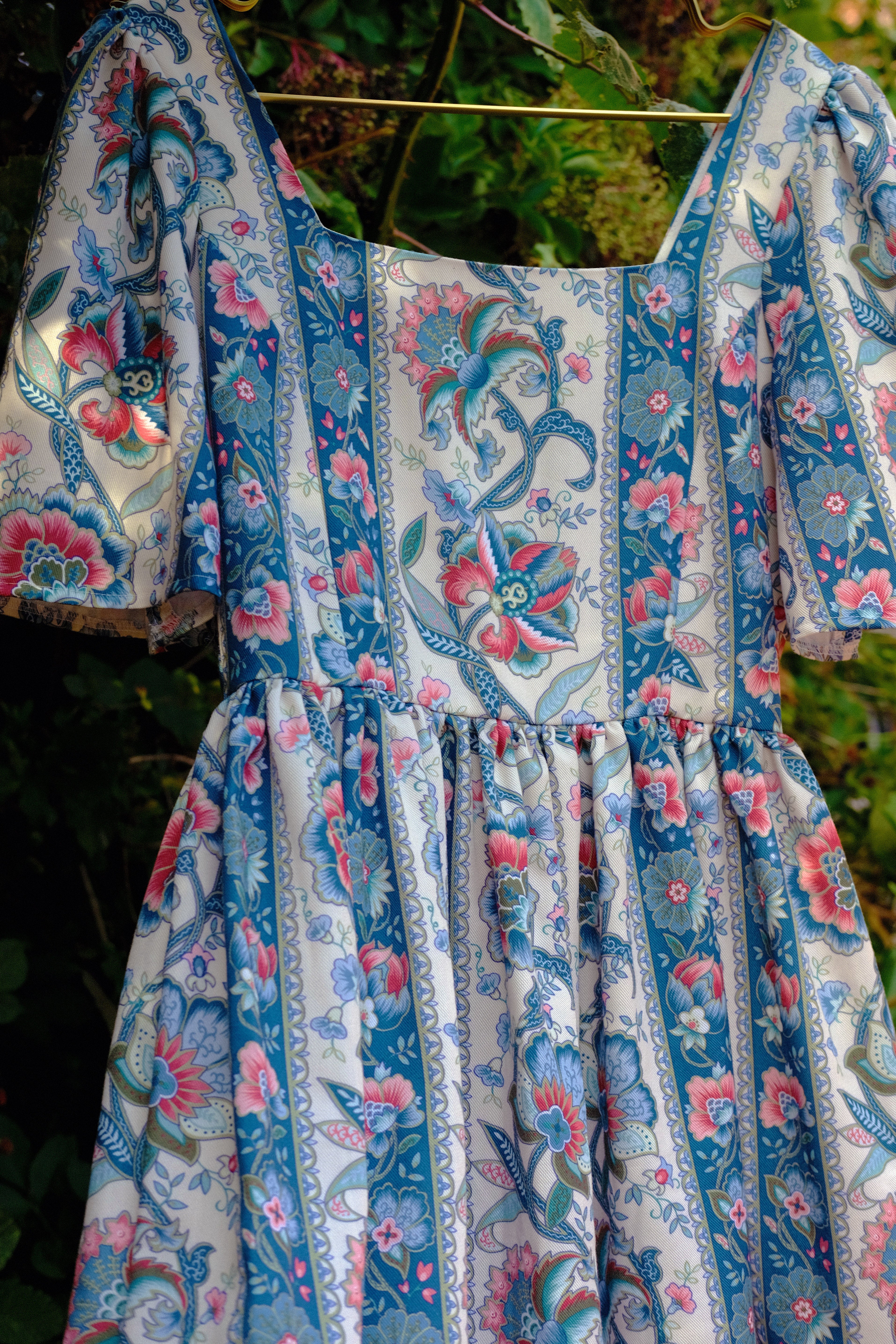 Indigo Bloom, Size 12