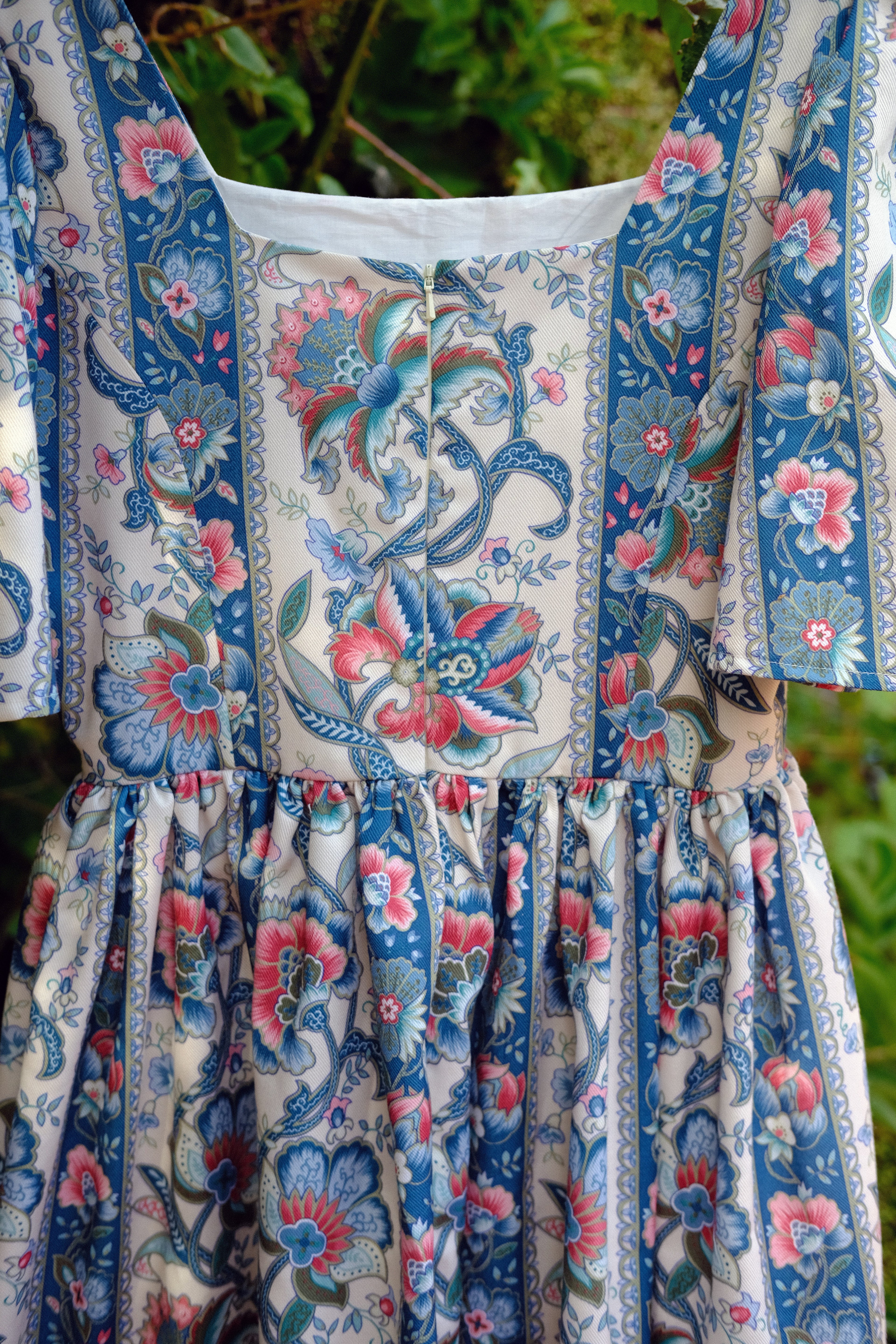 Indigo Bloom, Size 12