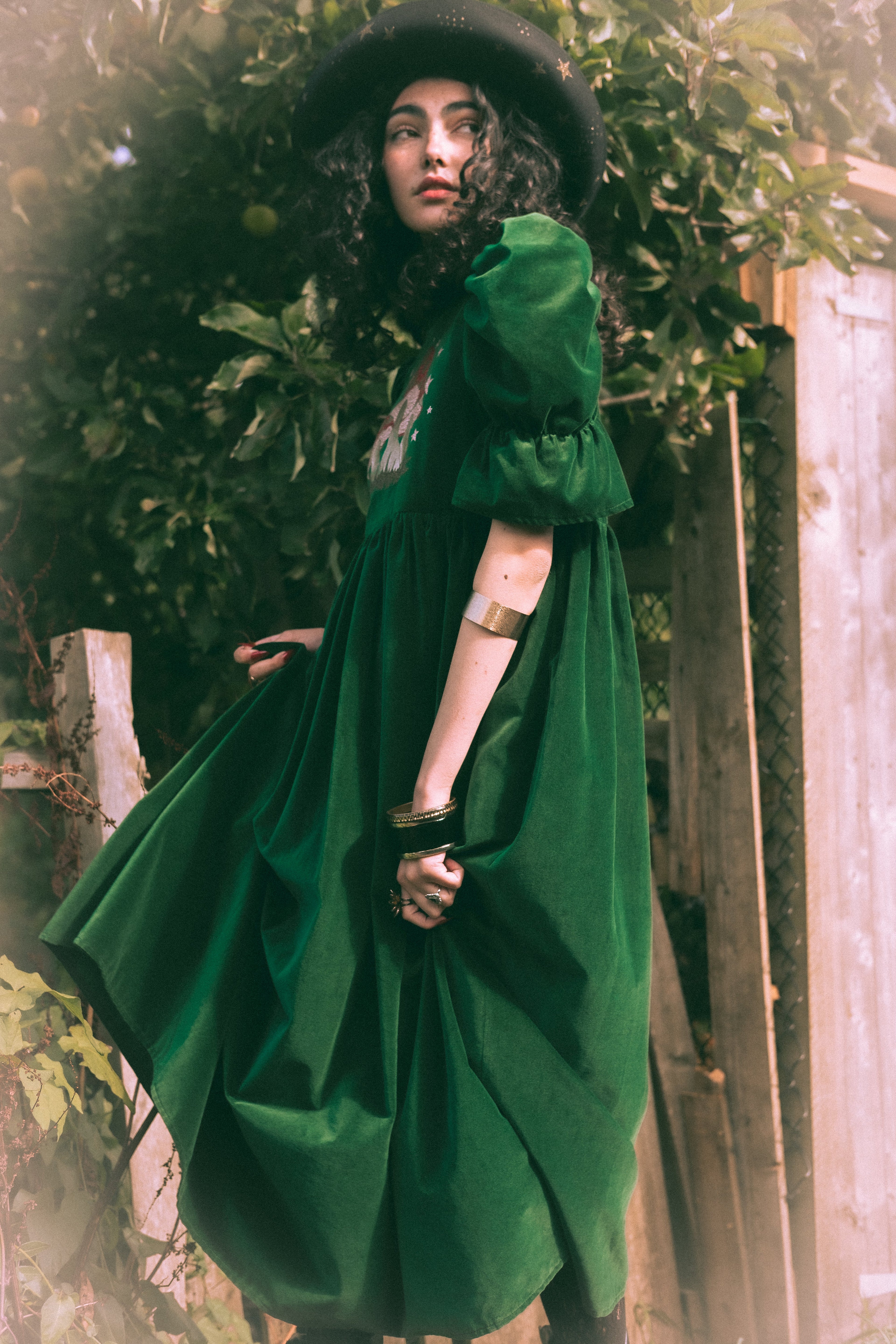Quentin in Emerald Velvet ft. Magic Mushrooms