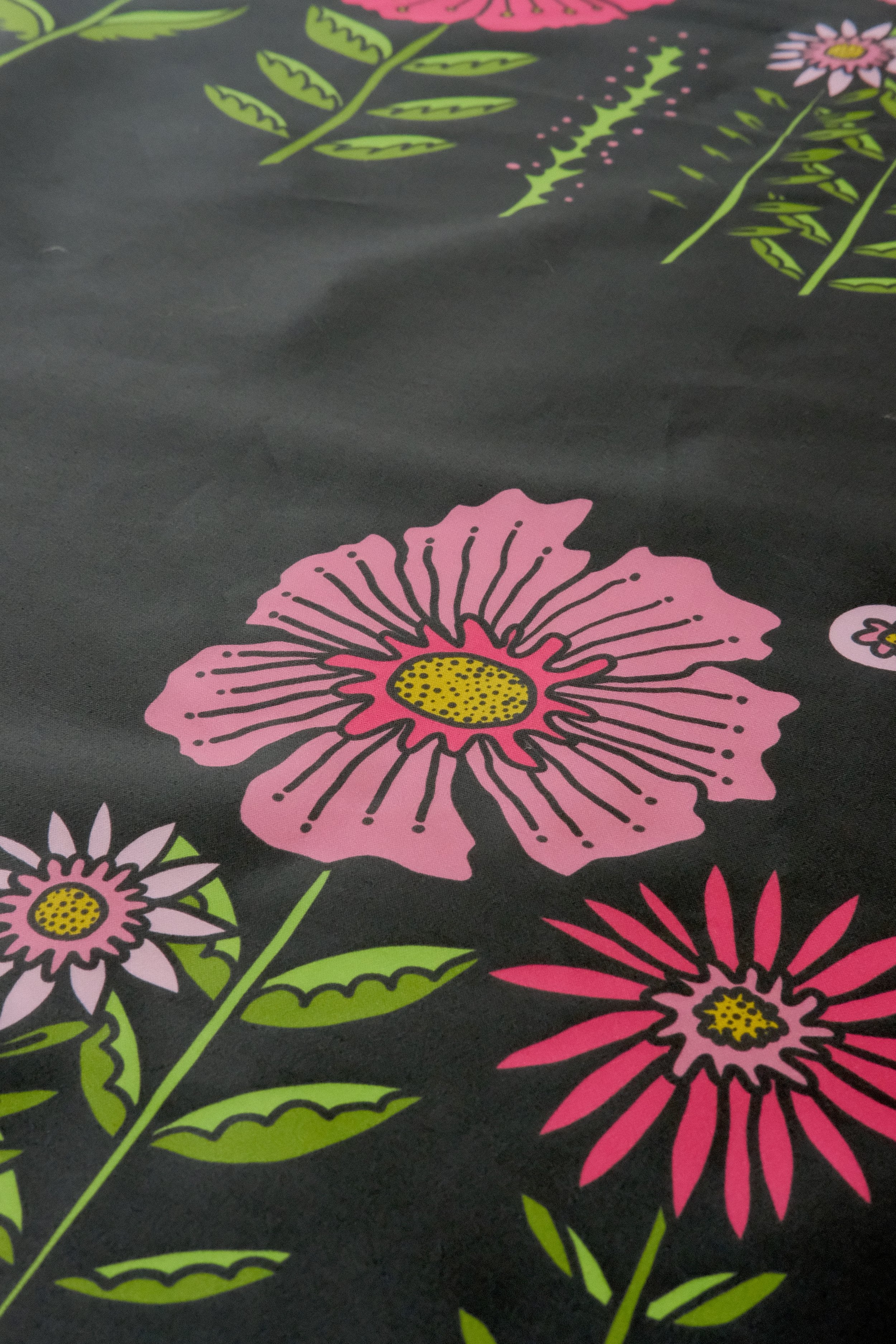 Black Midsummer Meadow 100% Organic Cotton Sateen (per meter)