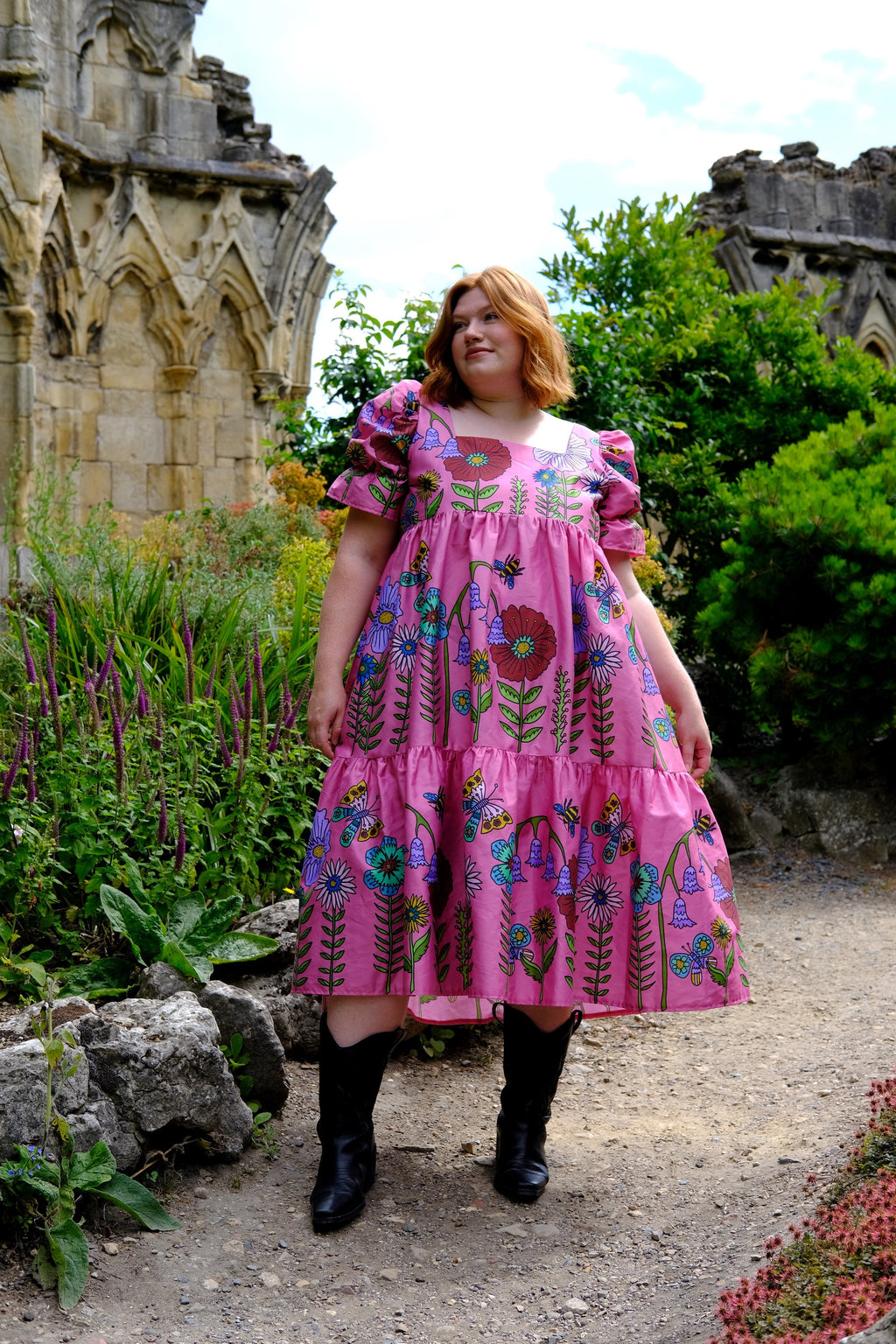 Zelda in Pink Midsummer Meadow (Organic Cotton Sateen)