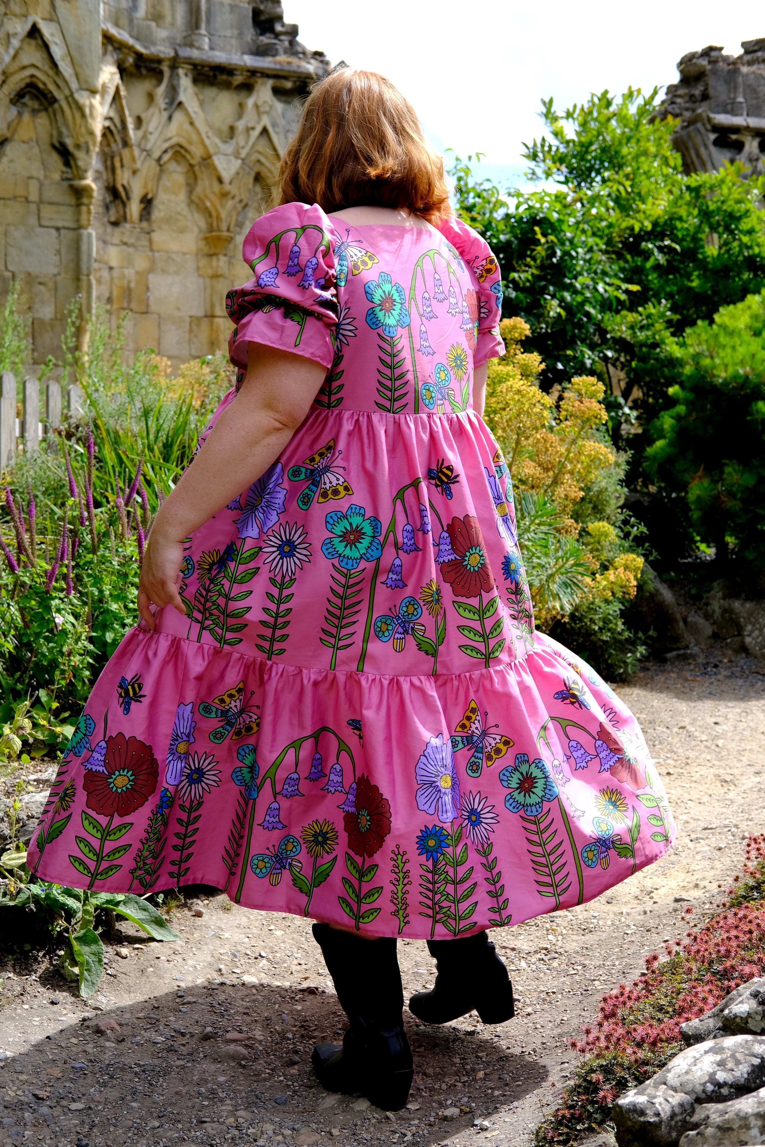 Zelda in Pink Midsummer Meadow (Organic Cotton Sateen)