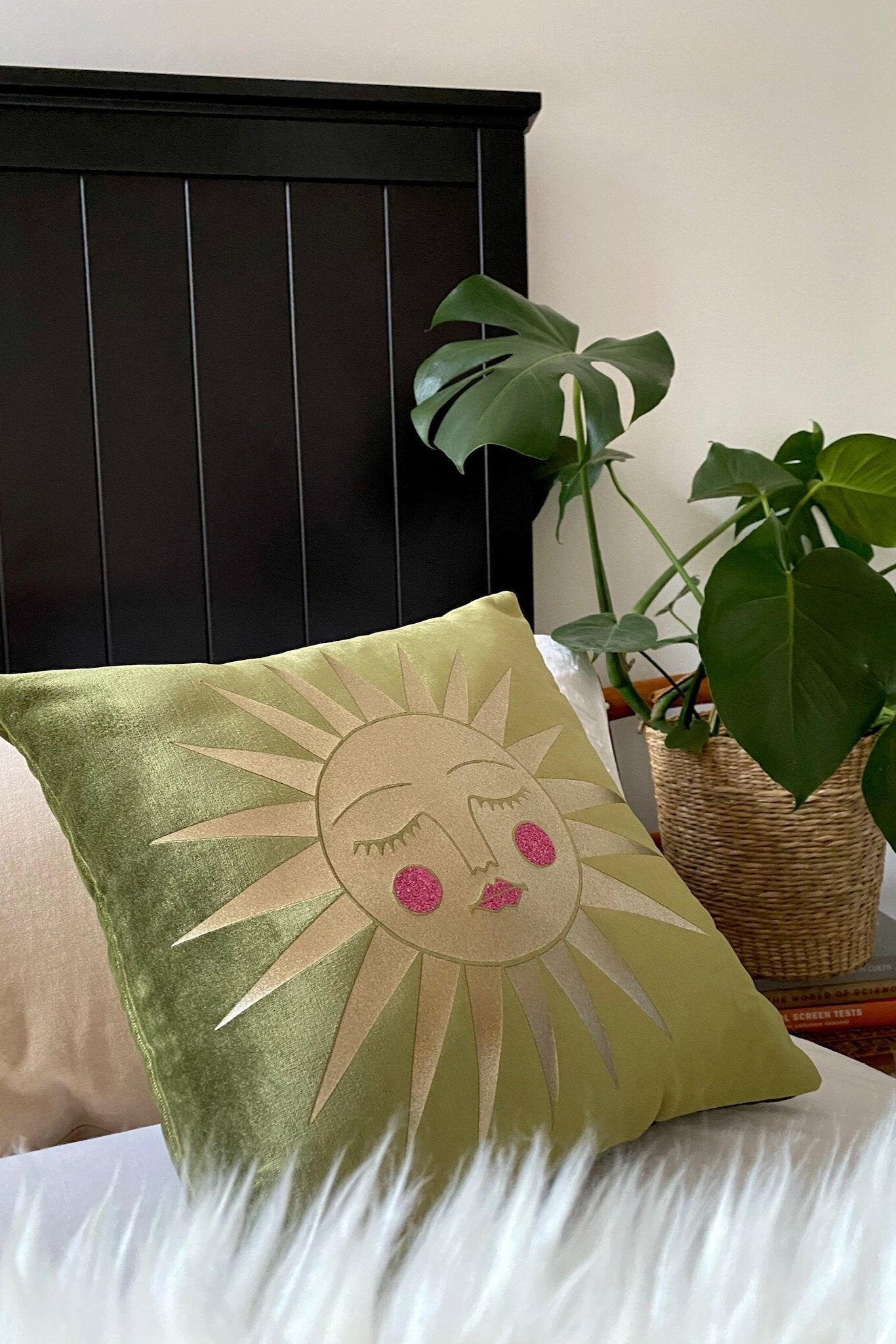 Moss Velvet Asteria Cushion Cover