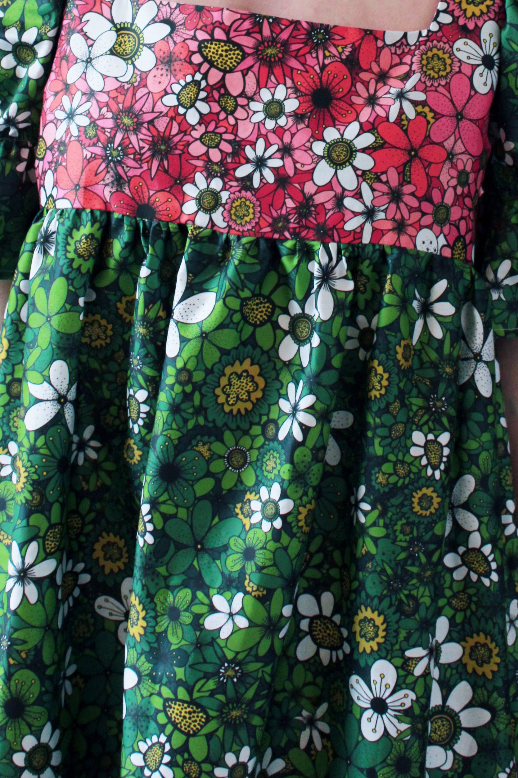 Zelda in Day Tripper Pink & Green