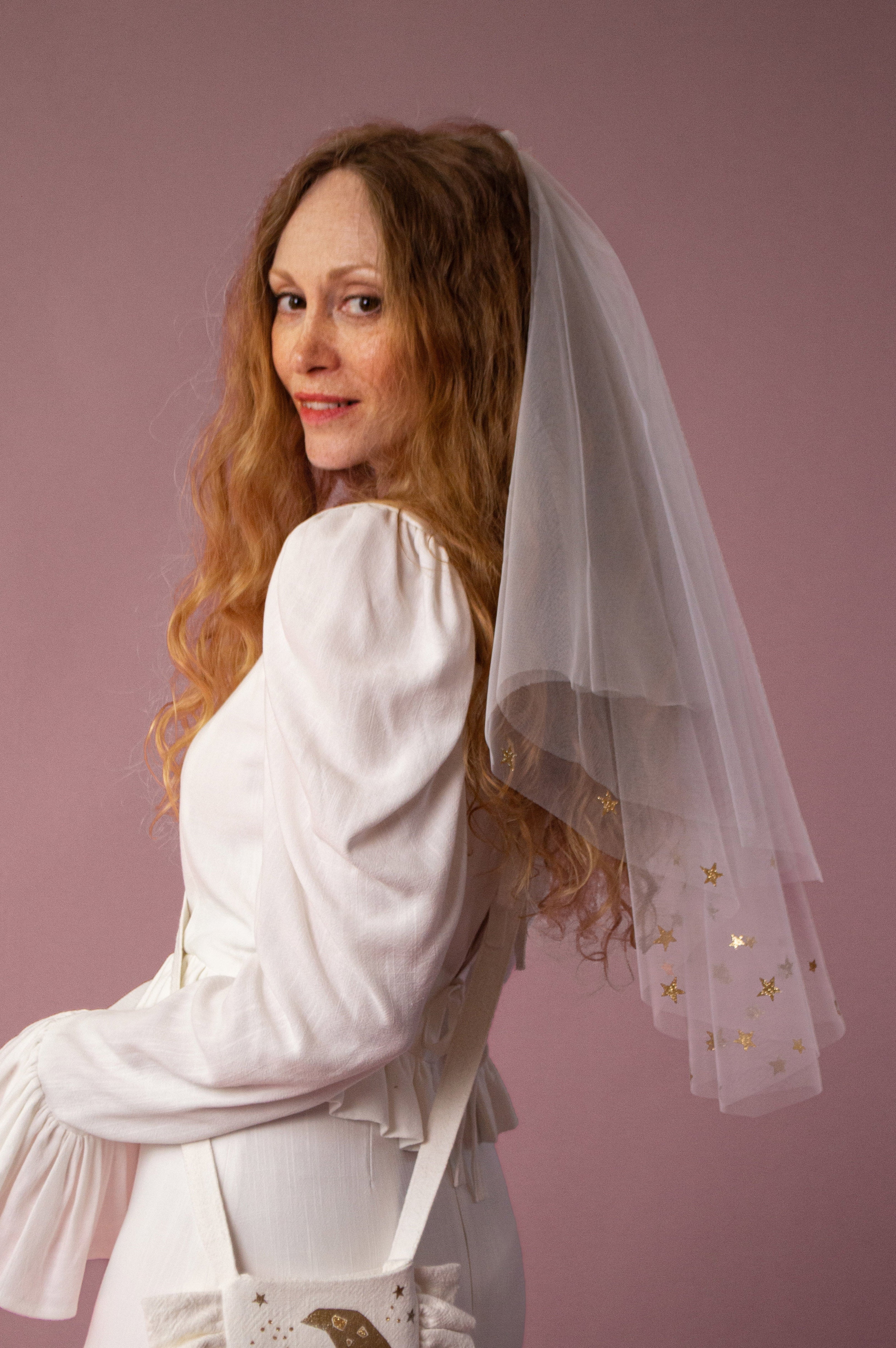 Yara Veil ft. Cascading Stars Appliqué