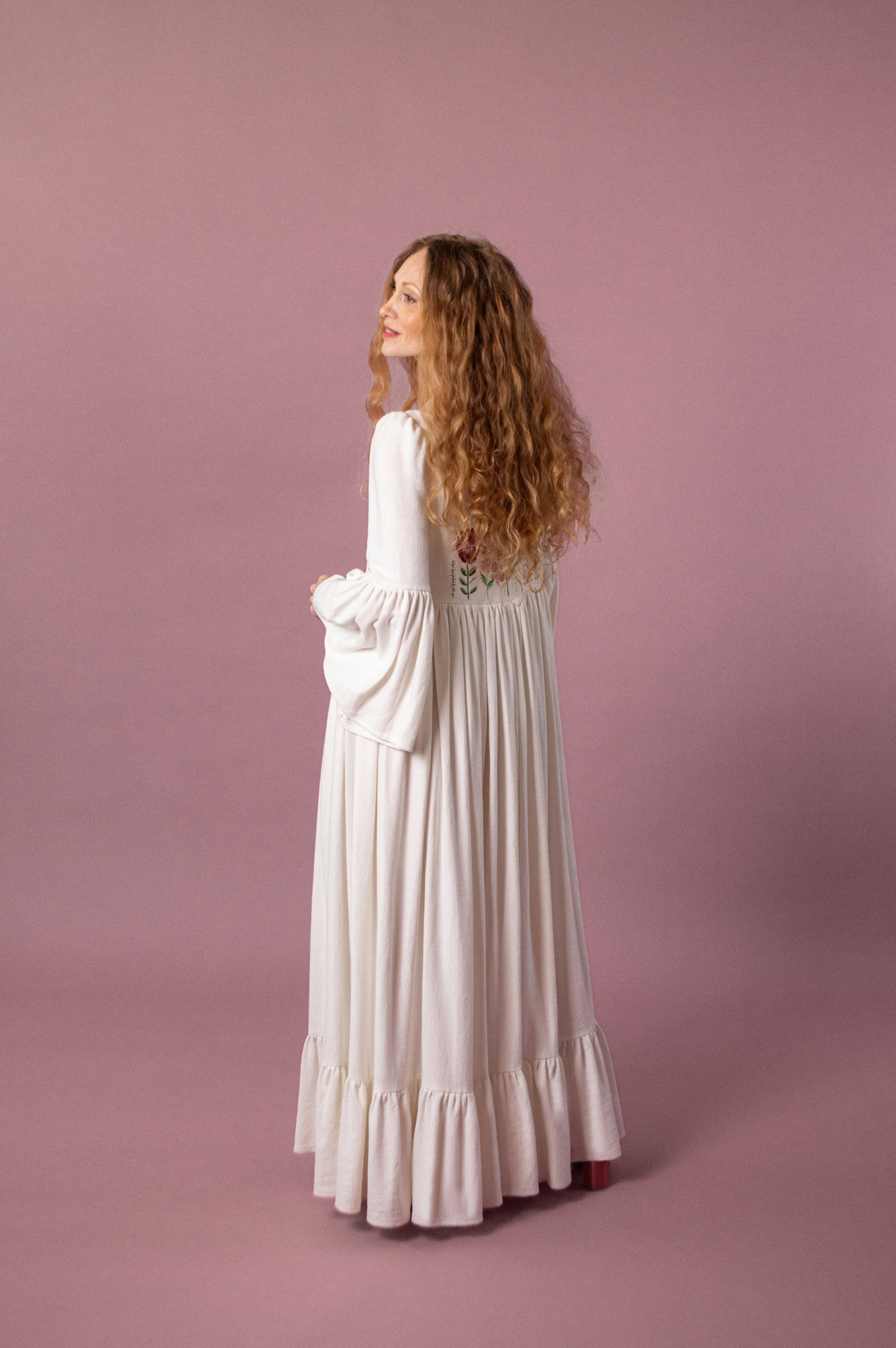 Gaia ft. Midsummer Meadow Appliqué